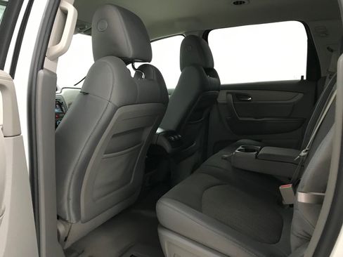 Used 2017 Chevrolet Traverse LS FWD image 11