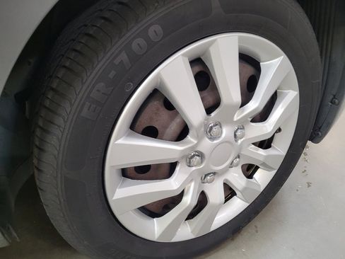 Used 2016 Hyundai Elantra GT FWD image 31