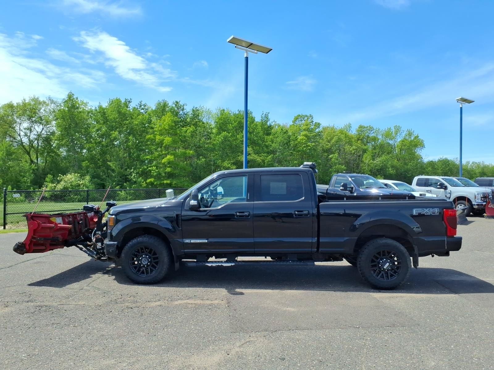 Used 2021 Ford F350 Lariat AWD/4WD image 2