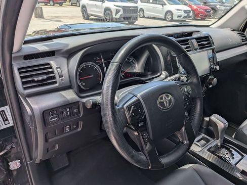 Used 2024 Toyota 4Runner TRD Off-Road Premium AWD/4WD image 17
