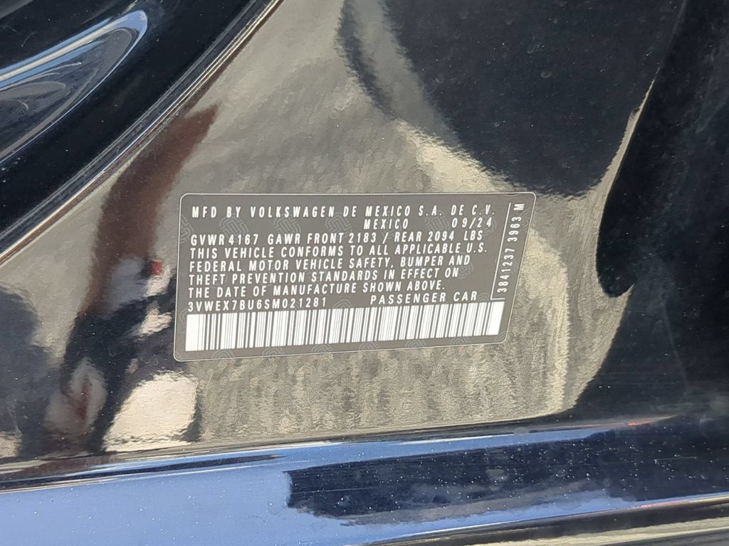 Used 2025 Volkswagen Jetta SE FWD image 34