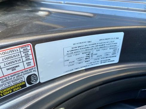 Used 2022 Toyota Camry SE image 23