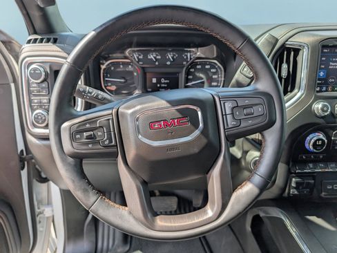 Used 2023 GMC Sierra 2500 AT4 w/ AT4 Preferred Package image 21