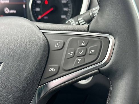 Used 2024 Chevrolet Equinox Premier image 7