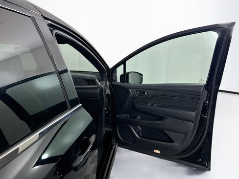Used 2025 Honda Odyssey Sport-L image 35
