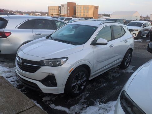 Used 2023 Buick Encore GX Select w/ Sport Touring Package image 1