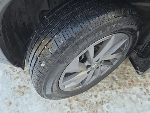 Used 2016 Nissan Rogue SL w/ SL Premium Package image 9