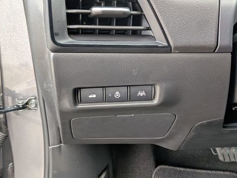 New 2026 Nissan Sentra SR w/ SR Premium Package FWD image 19