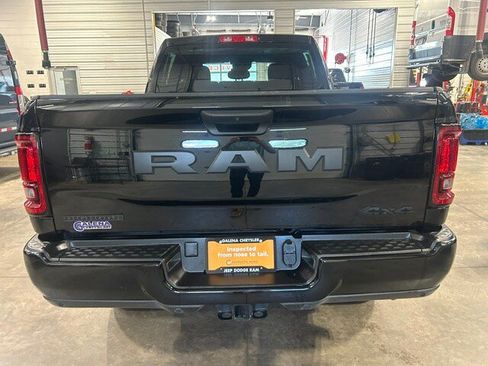 Used 2025 RAM 2500 Big Horn AWD/4WD image 23
