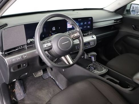 Used 2024 Hyundai Kona SEL AWD/4WD image 25