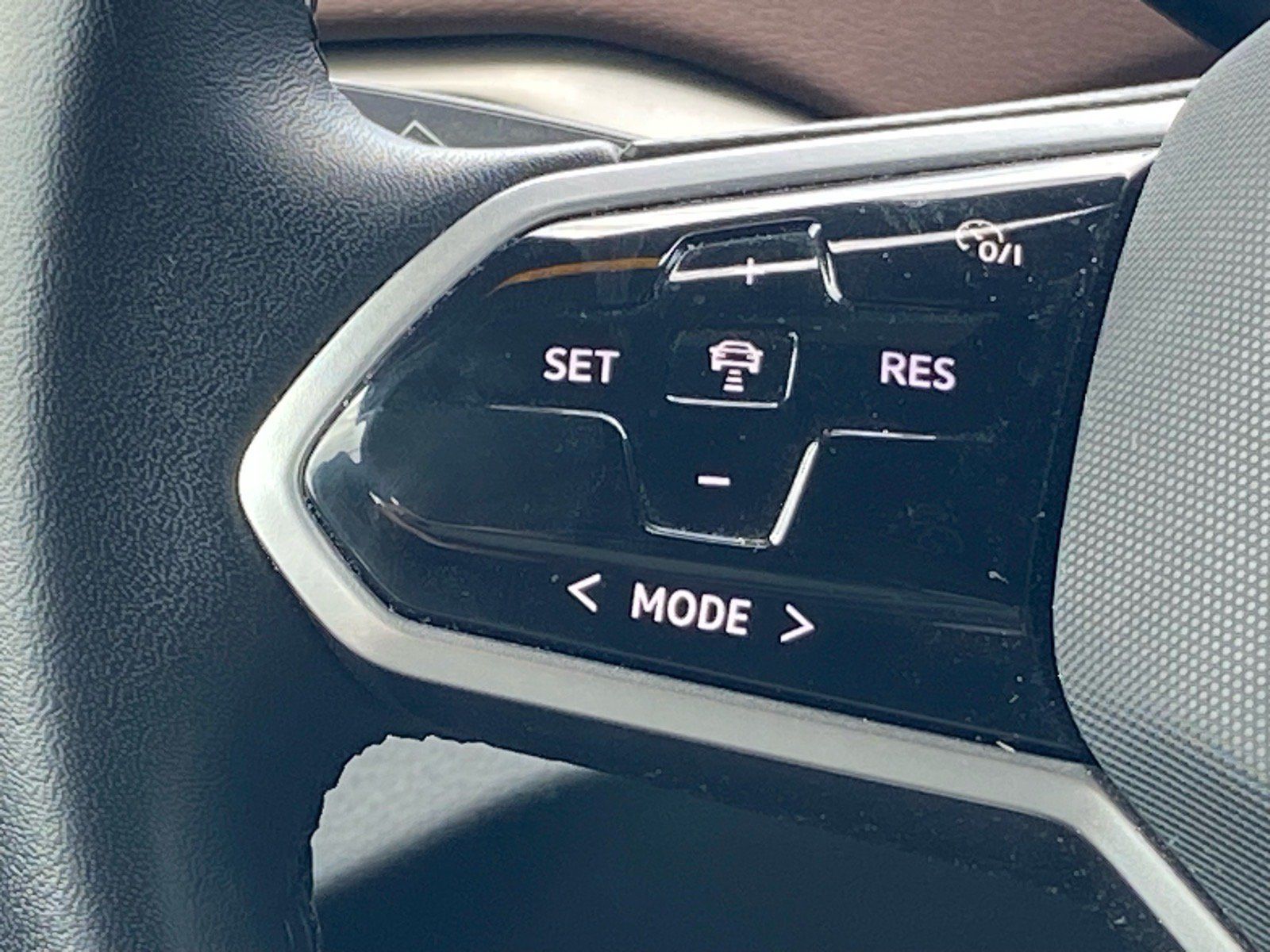 Certified 2023 Volkswagen ID.4 Pro RWD image 5