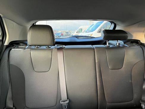 Used 2025 Buick Encore GX Preferred image 36