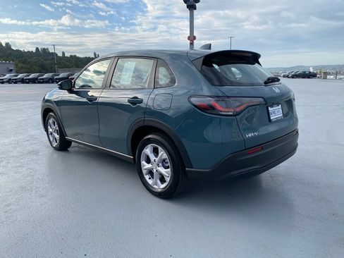 Certified 2024 Honda HR-V LX image 10