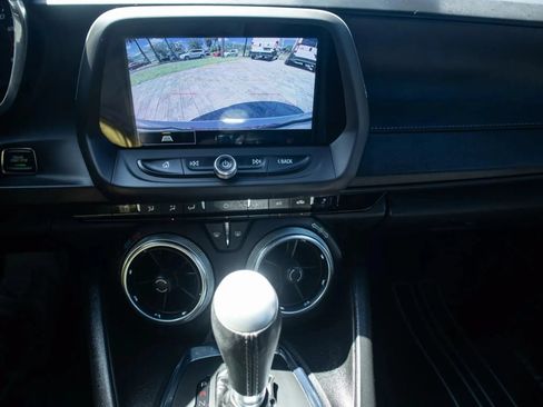 Used 2021 Chevrolet Camaro LT w/ Technology Package RWD image 27