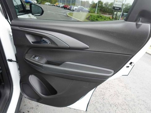 Used 2023 Chevrolet TrailBlazer RS AWD/4WD image 22