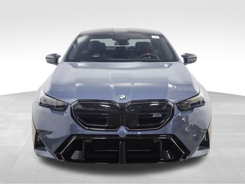New 2026 BMW M5 w/ Carbon Package image 8