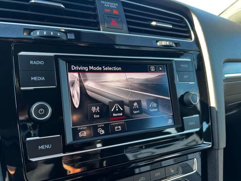 Used 2021 Volkswagen GTI S image 37