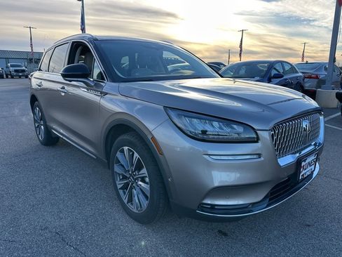 Used 2021 Lincoln Corsair Reserve image 2