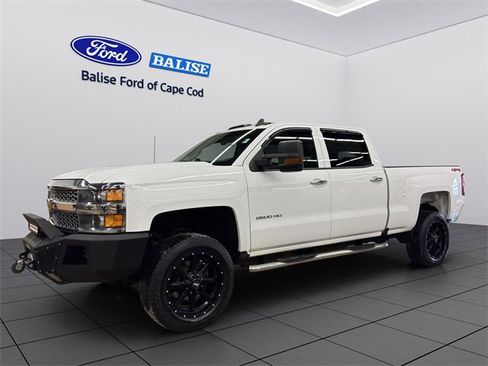 Used 2019 Chevrolet Silverado 2500 W/T w/ Snow Plow Prep Package image 2