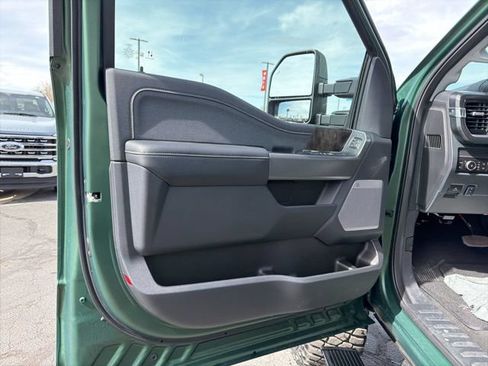 New 2026 Ford F250 Lariat w/ Black Appearance Package AWD/4WD image 26
