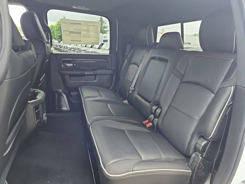 New 2026 RAM 2500 Limited AWD/4WD image 14