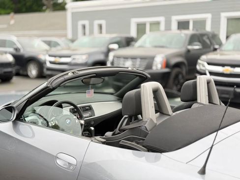 Used 2007 BMW Z4 3.0i RWD image 26