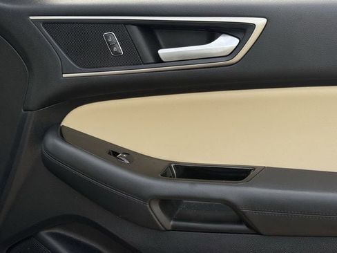 Used 2019 Ford Edge SEL w/ Equipment Group 201A AWD/4WD image 26