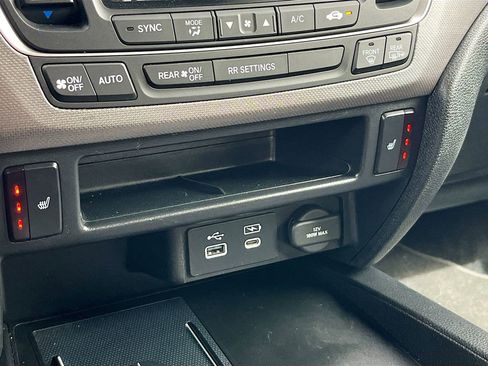 Used 2024 Honda Ridgeline RTL image 19