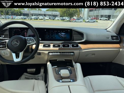 Used 2022 Mercedes-Benz GLS 450 4MATIC image 22