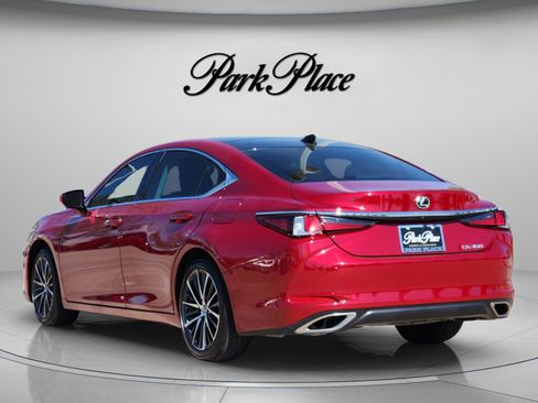 Used 2025 Lexus ES 350 12.3-in Lexus Interface, Panor w/ Premium Package image 3