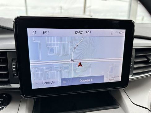 Used 2023 Ford Explorer XLT w/ Equipment Group 202A image 20