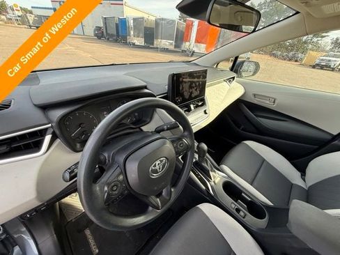 Used 2023 Toyota Corolla LE FWD image 11