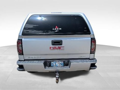 Used 2017 GMC Sierra 1500 Denali w/ Denali Ultimate Package AWD/4WD image 4