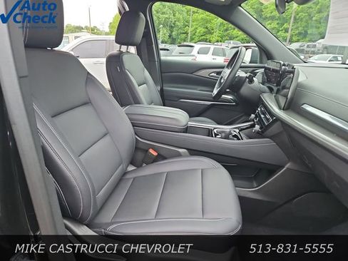 Used 2026 Chevrolet Traverse LT AWD/4WD image 31