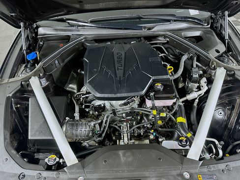 Used 2024 Genesis G70 2.5T RWD image 32