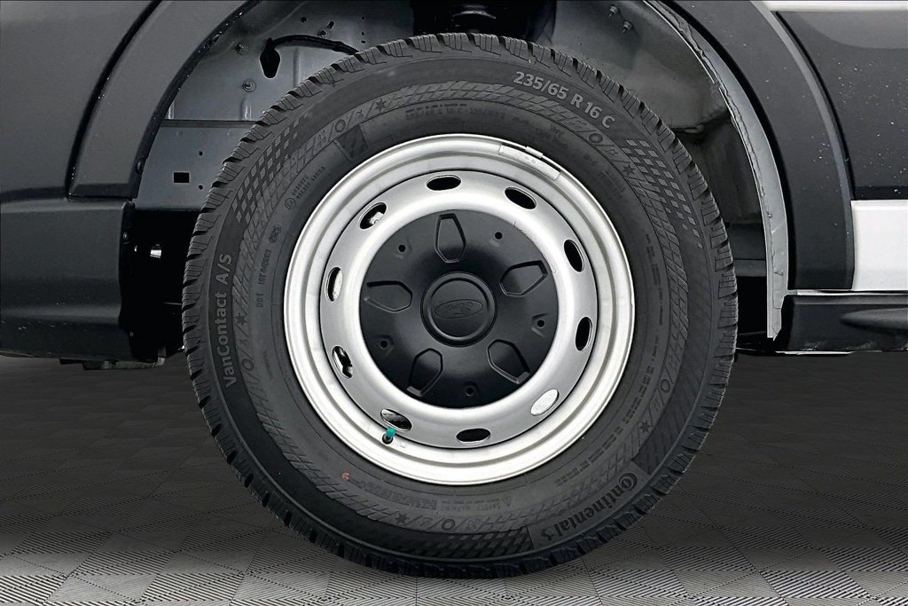 Used 2026 Ford Transit 150 Low Roof RWD image 9