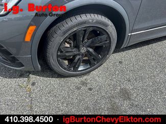 Used 2023 Volkswagen Tiguan SE R-Line FWD video 2