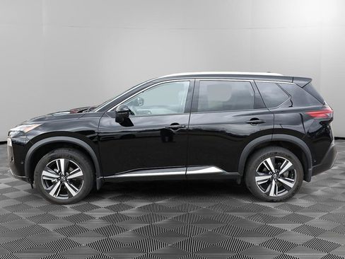 Used 2023 Nissan Rogue SL w/ SL Premium Package image 3