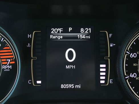 Used 2021 Jeep Cherokee Latitude Plus image 2