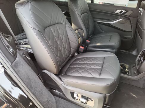 Used 2026 BMW X7 xDrive40i AWD/4WD image 14