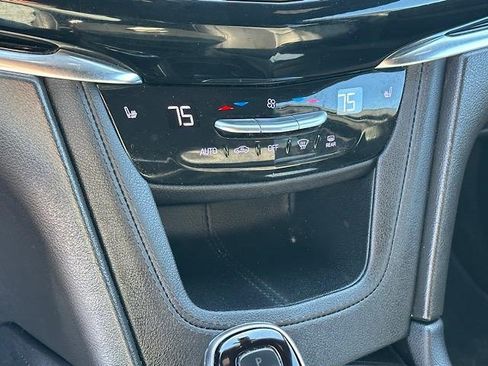 Used 2022 Cadillac XT6 Sport w/ Technology Package image 30