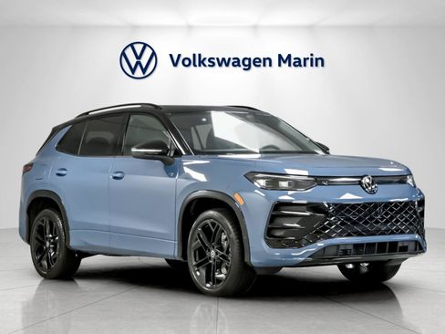 New 2026 Volkswagen Tiguan SE R-Line image 7