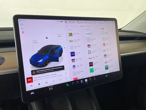 Used 2022 Tesla Model Y Performance AWD/4WD image 7