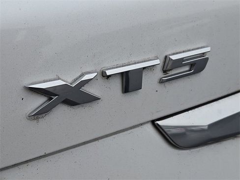 Certified 2023 Cadillac XT5 Premium Luxury image 9