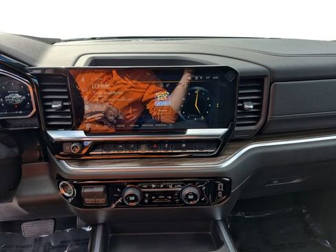 Used 2026 Chevrolet Silverado 1500 LT w/ Protection Package AWD/4WD image 15