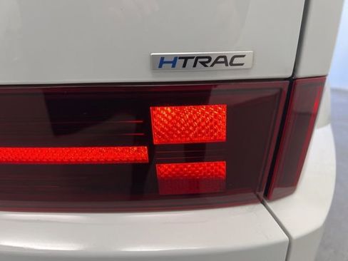 Used 2025 Hyundai Santa Fe SEL image 9