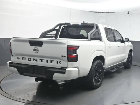 Used 2023 Nissan Frontier SV w/ Midnight Edition Package RWD image 7