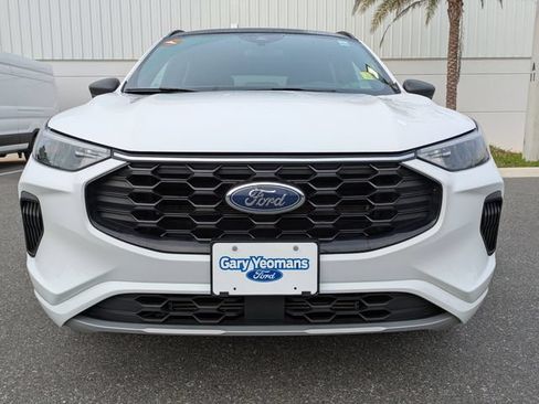 Used 2023 Ford Escape ST-Line AWD/4WD image 9