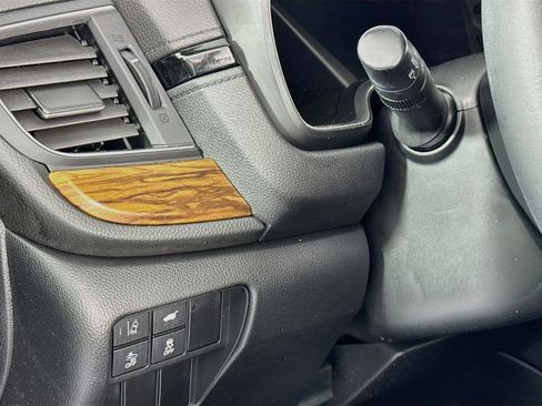Certified 2018 Honda CR-V Touring image 10