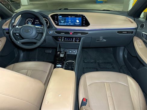 Used 2021 Hyundai Sonata Limited image 15